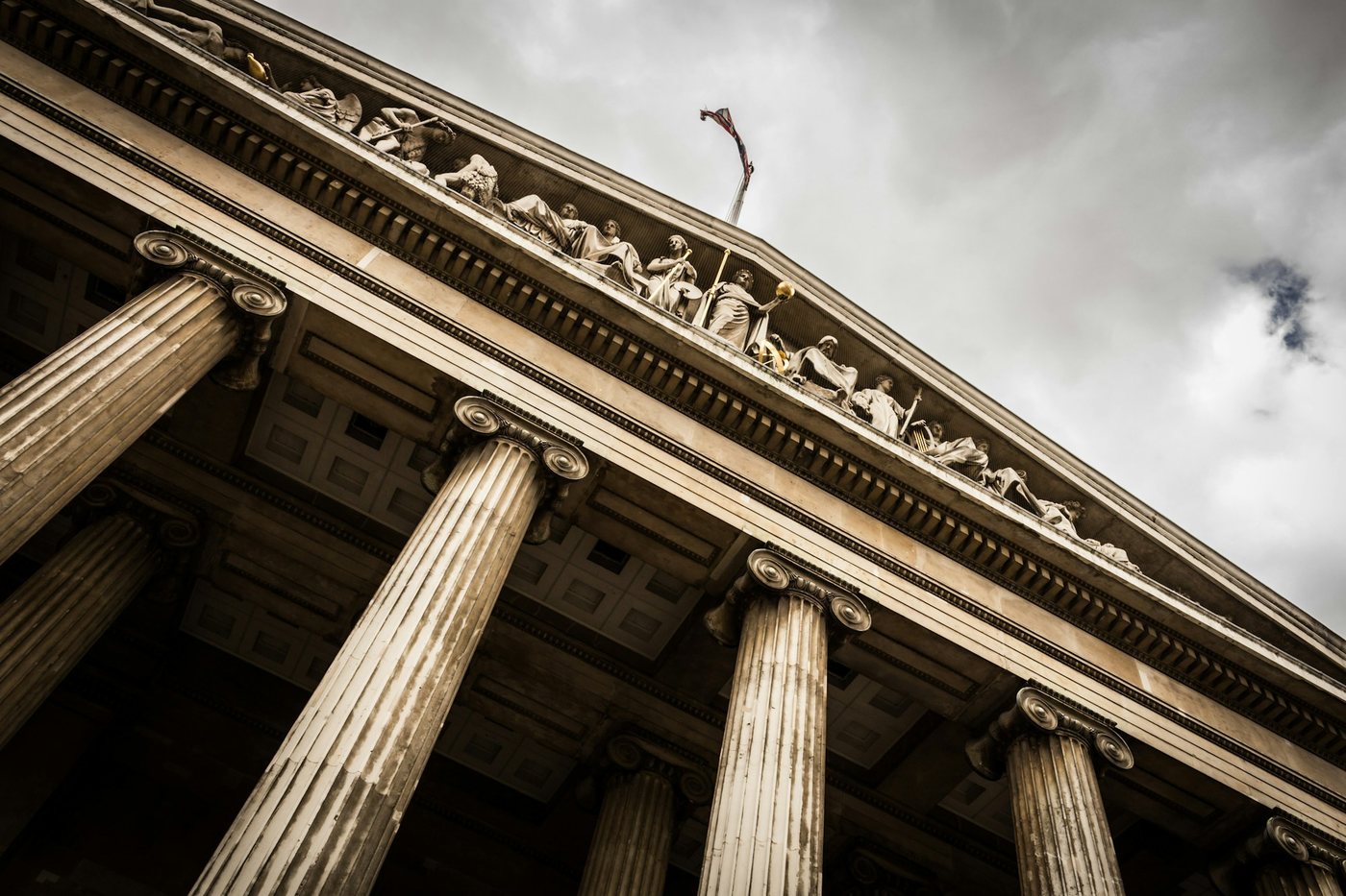 A courthouse representing recovery of losses